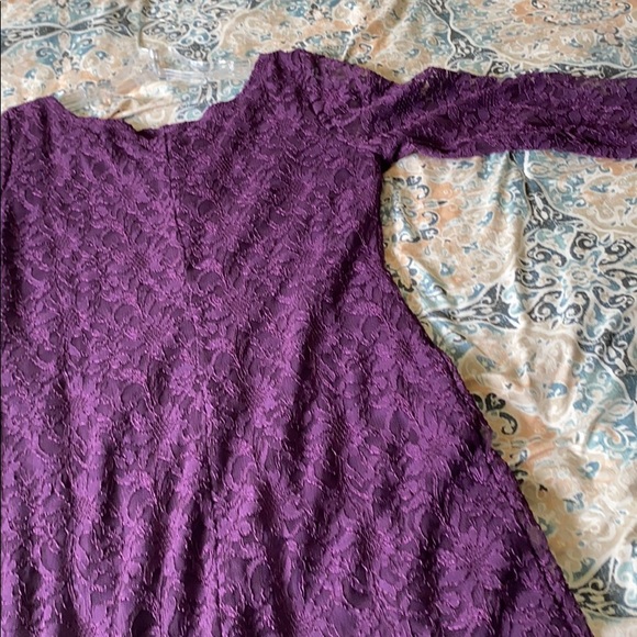 Woman’s Dress - Picture 3 of 6